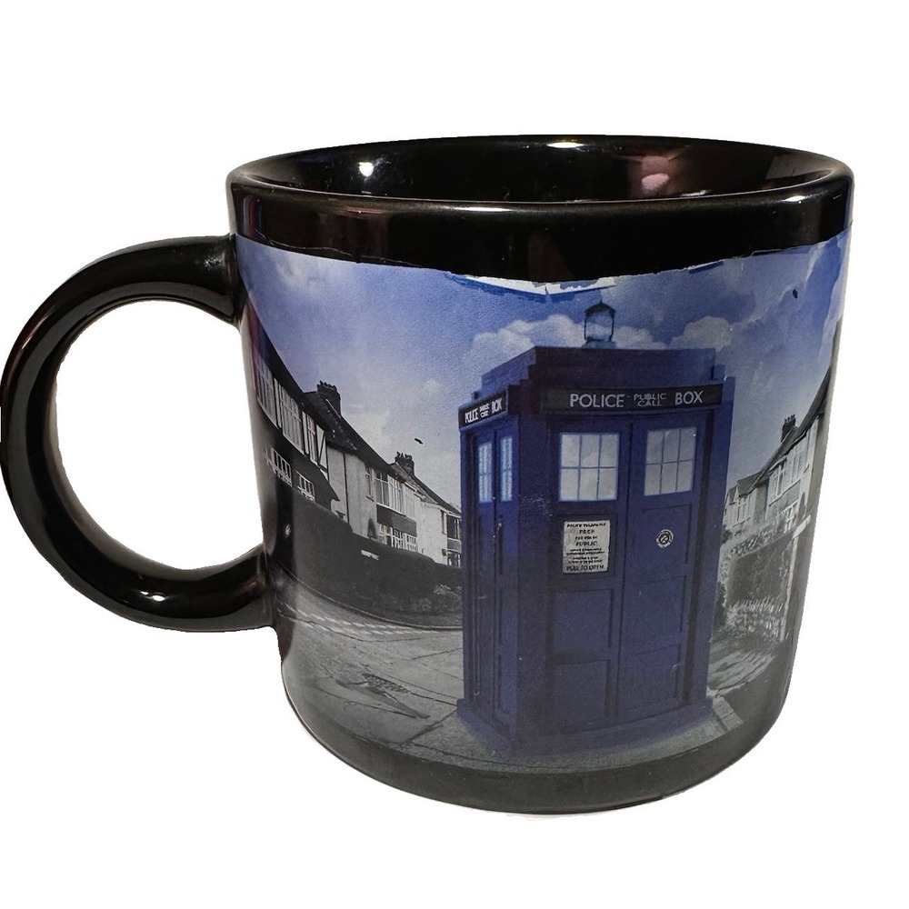 Doctor Who Coffee Mug Disappearing Tardis BBC 2012 Dr Who See Pictures For Flaw